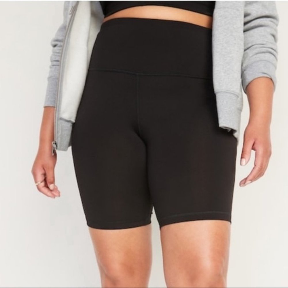 🎇🎇EUC🎇🎇 Old Navy Active Black Go-Dry Fitted Biker Shorts XL